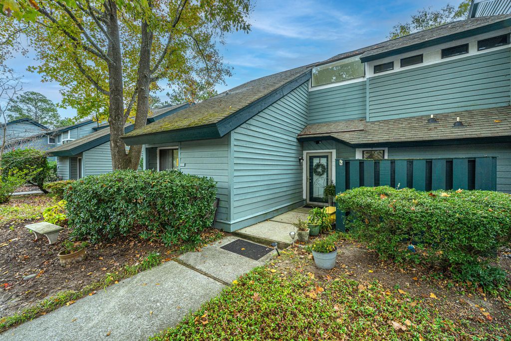 Photo of 1133 Hidden Cove Drive, Mount Pleasant, SC 29464 (MLS # 25031626)