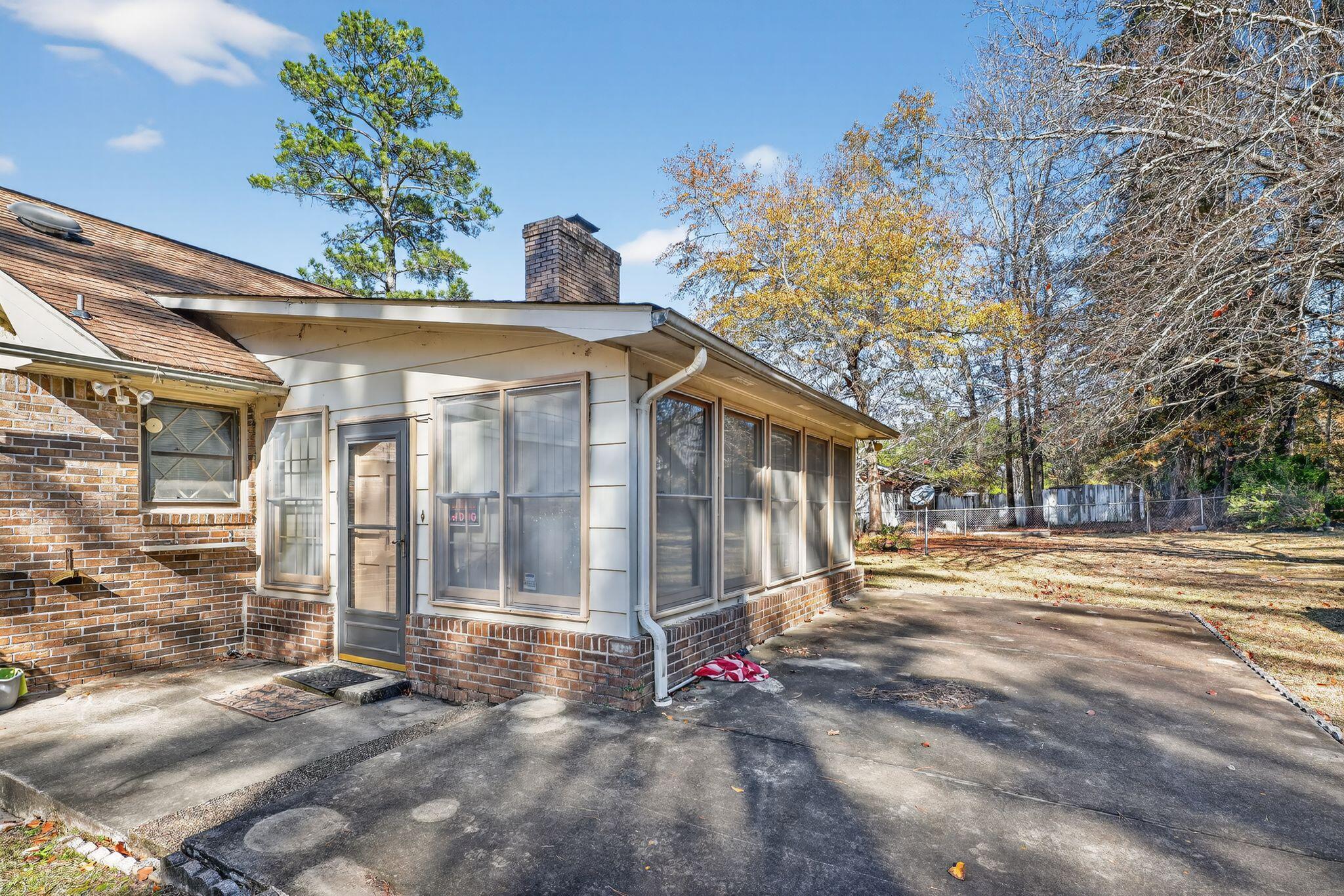 2572 Spring Valley Circle