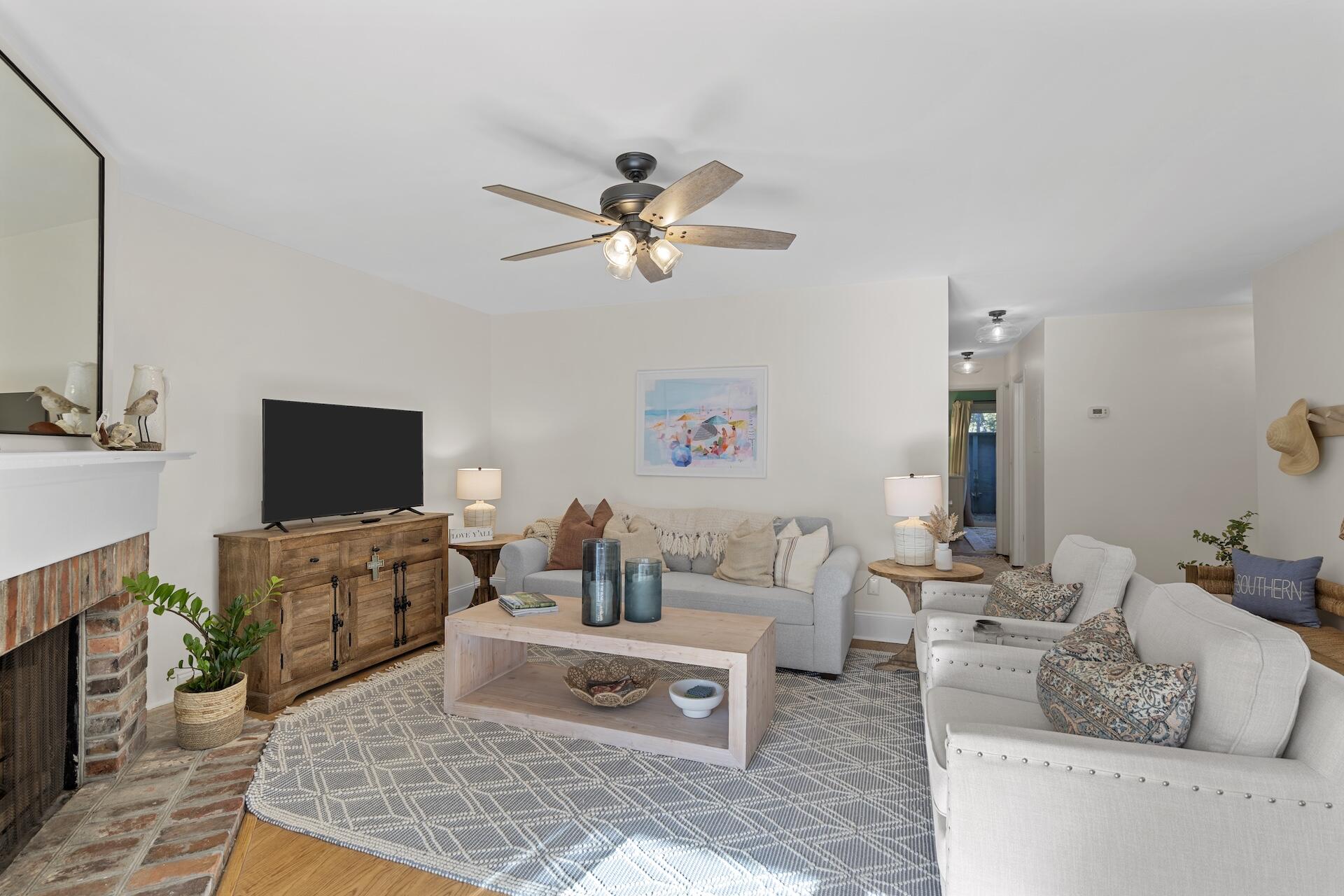 1129 Village Creek Lane 2