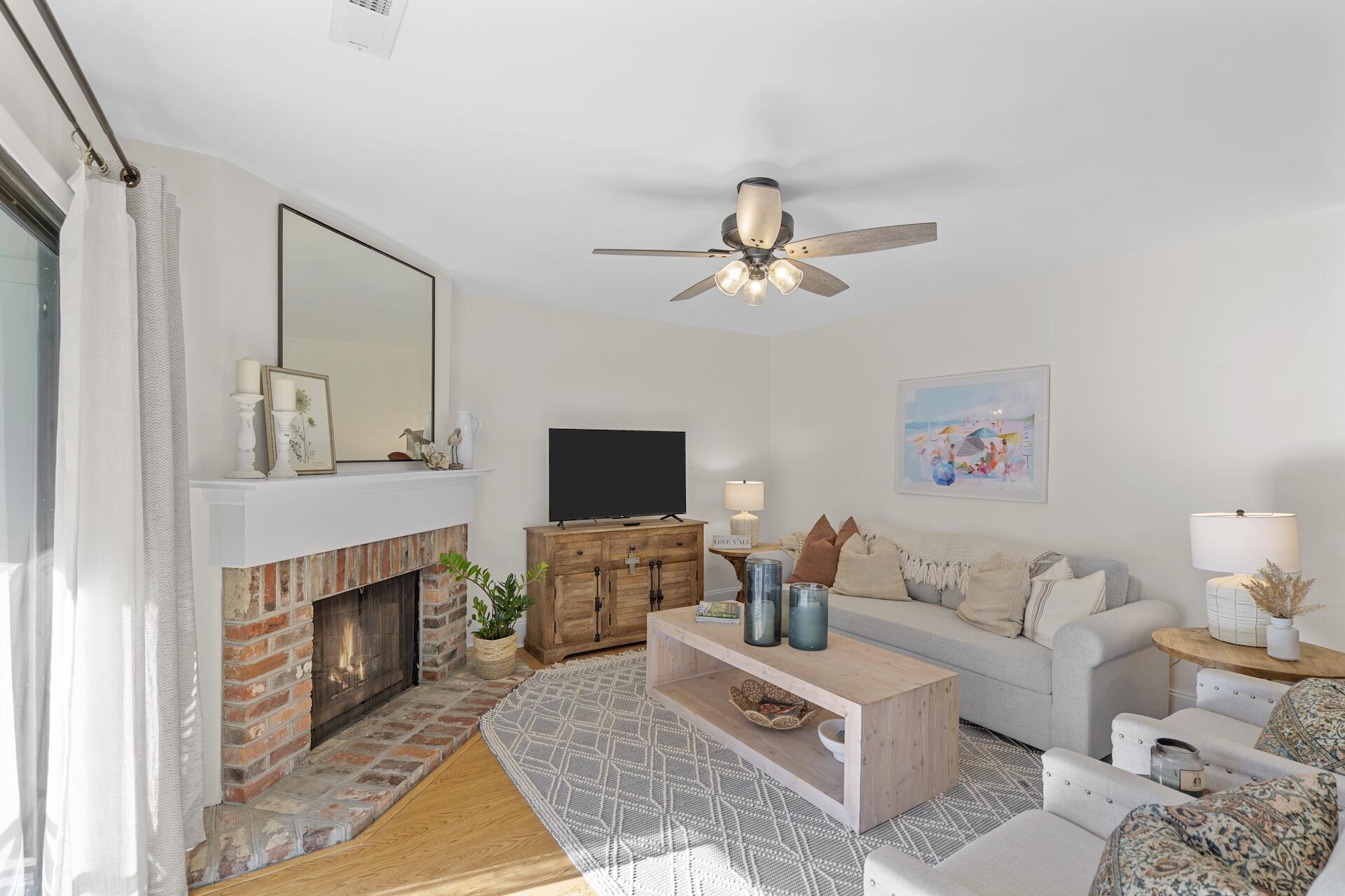 1129 Village Creek Lane 2