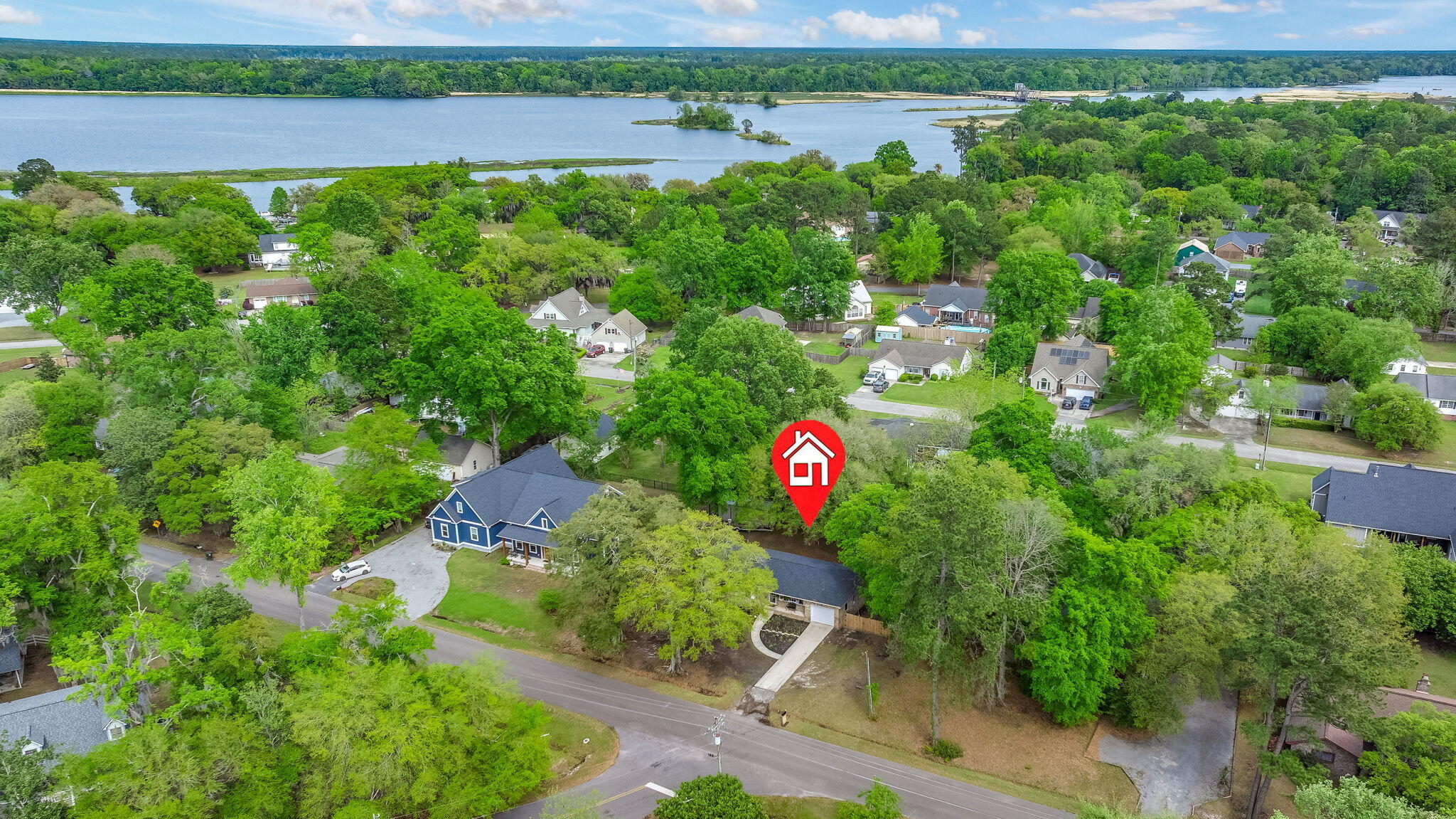 1010 Albert Storm Avenue