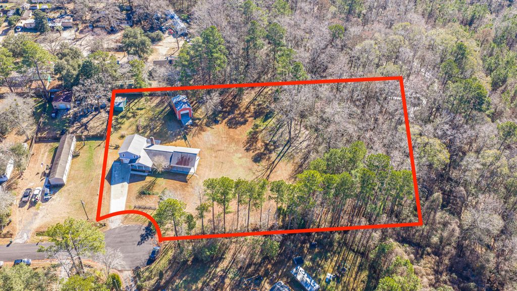 Photo of 325 Linden Court, Moncks Corner, SC 29461 (MLS # 26001782)