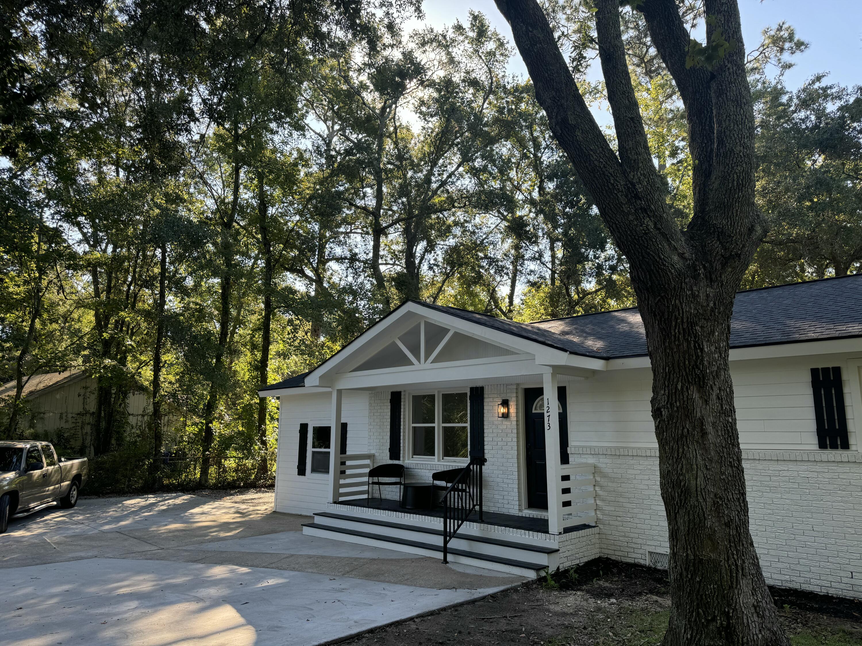 1273 Mathis Ferry Road