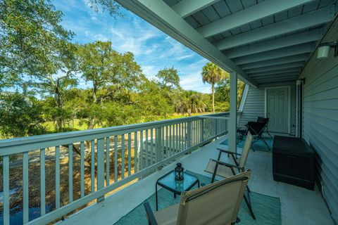 A home in Edisto Island