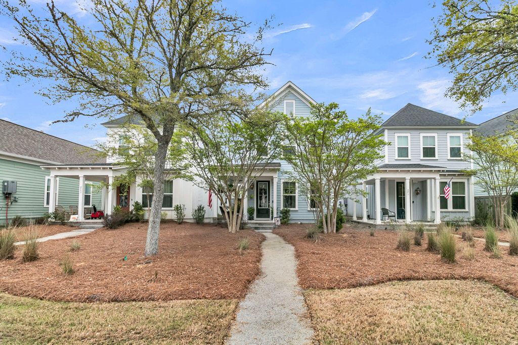 Photo of 267 Summers Drive, Summerville, SC 29485 (MLS # 26008901)