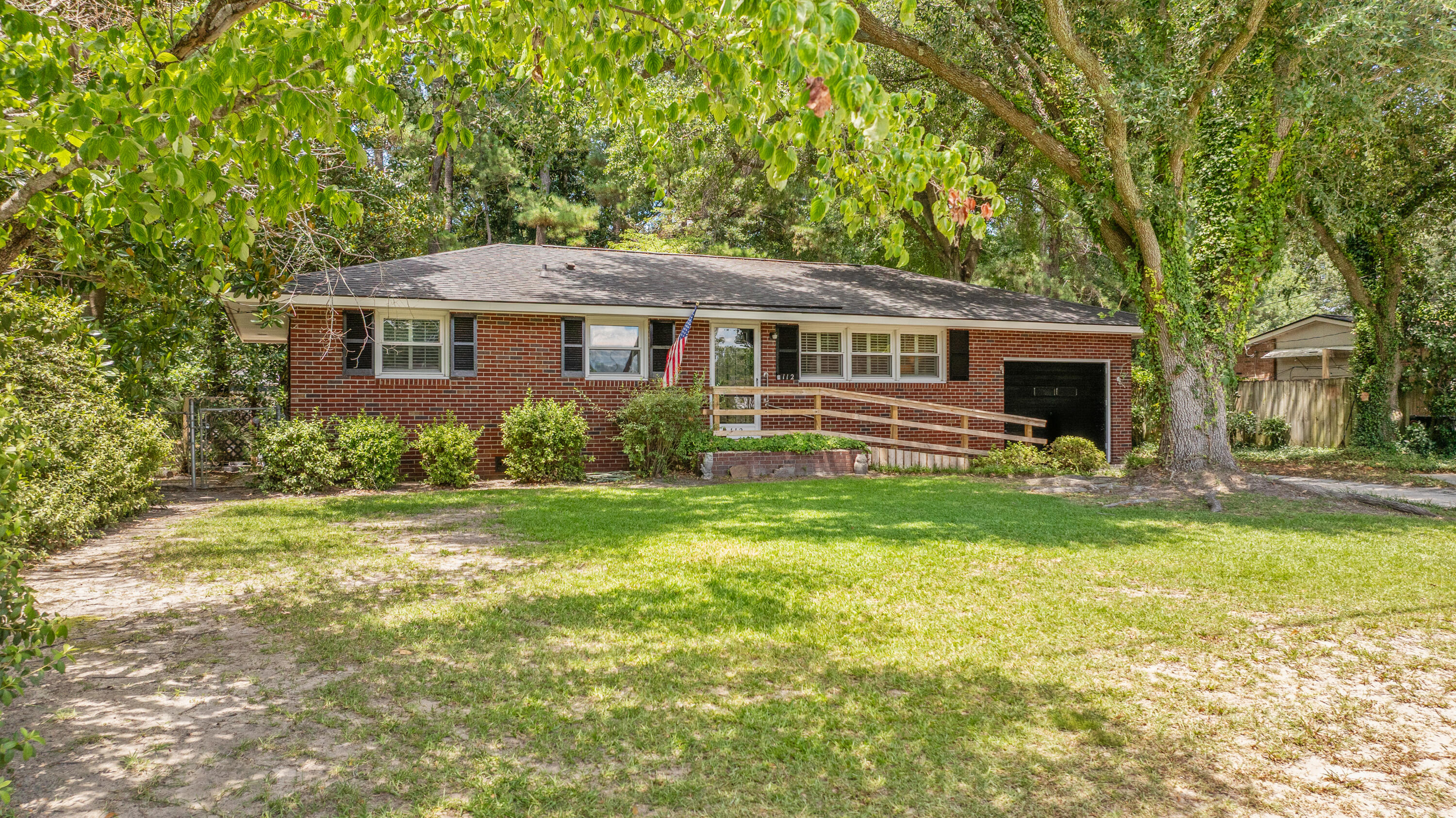 112 Roselle Avenue