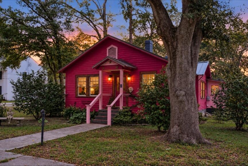 417 Black Street
