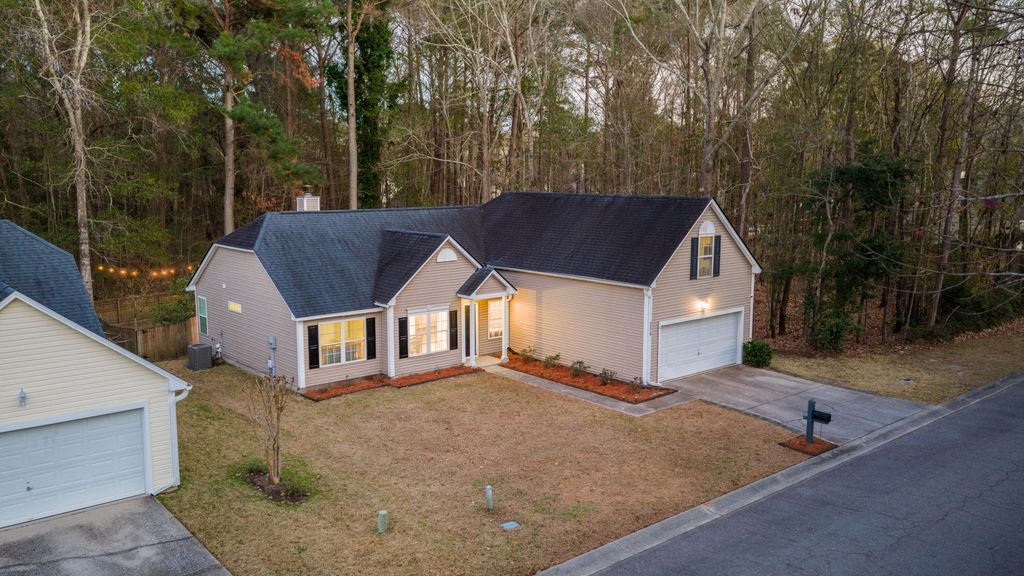 Photo of 3370 Lindner Lane, Mount Pleasant, SC 29466 (MLS # 26002615)