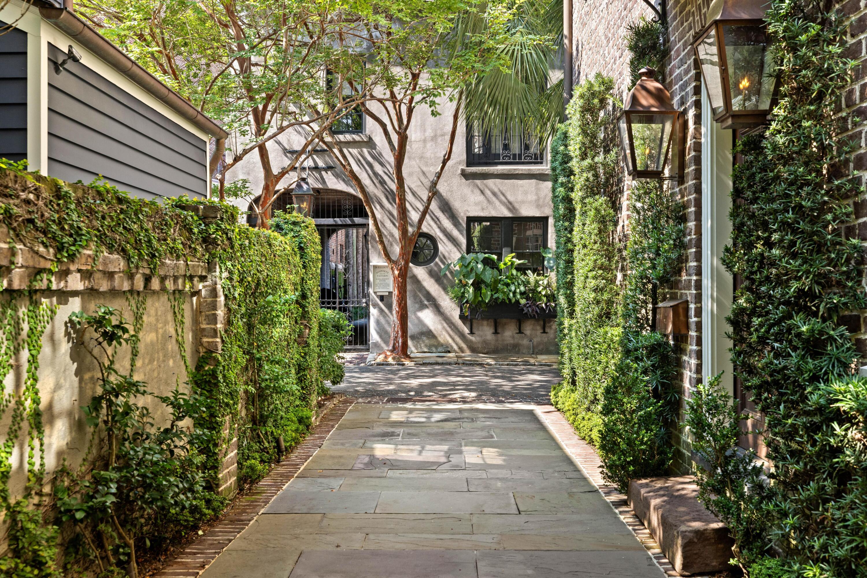 23 Elliott Street