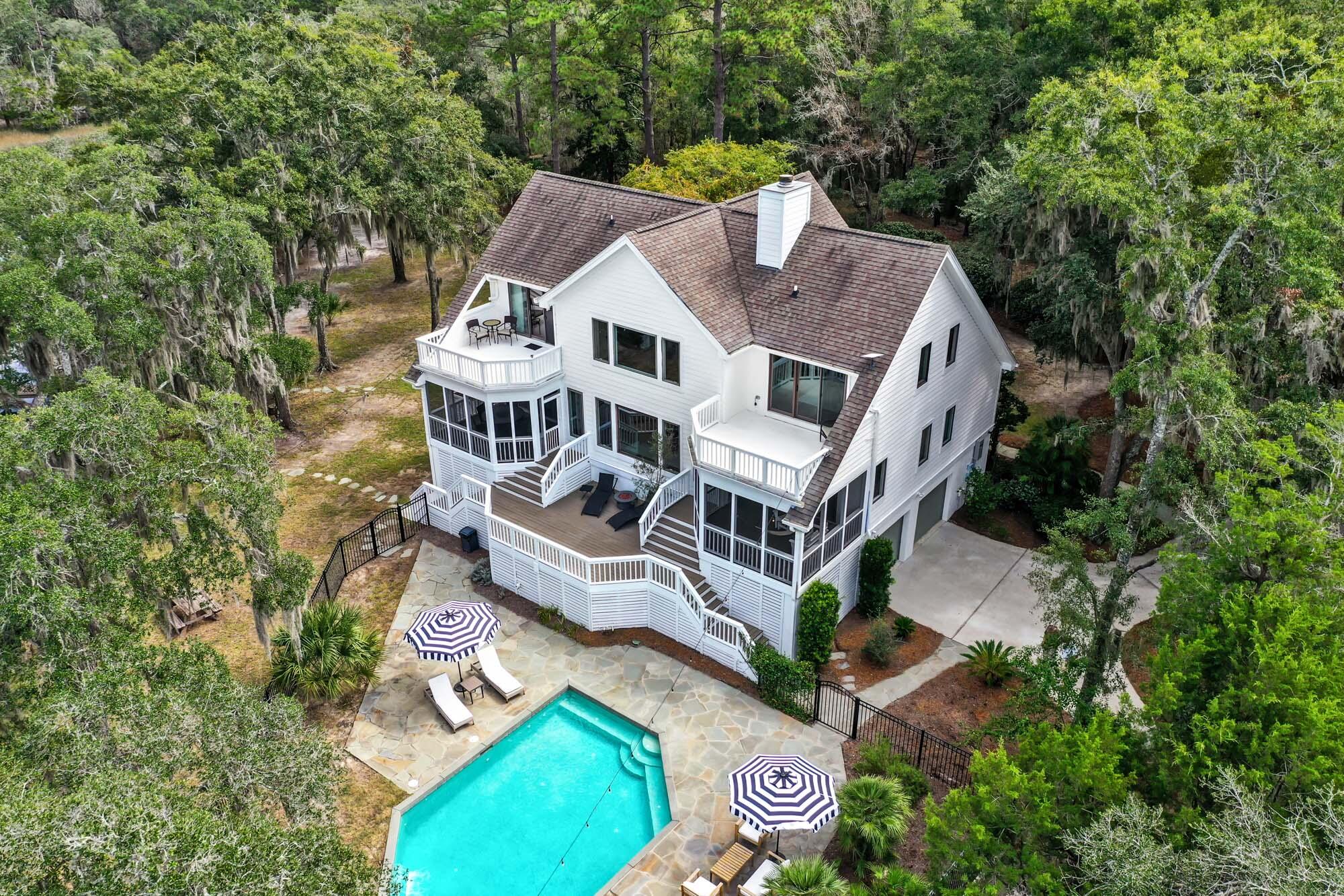 1310 Martins Point Road