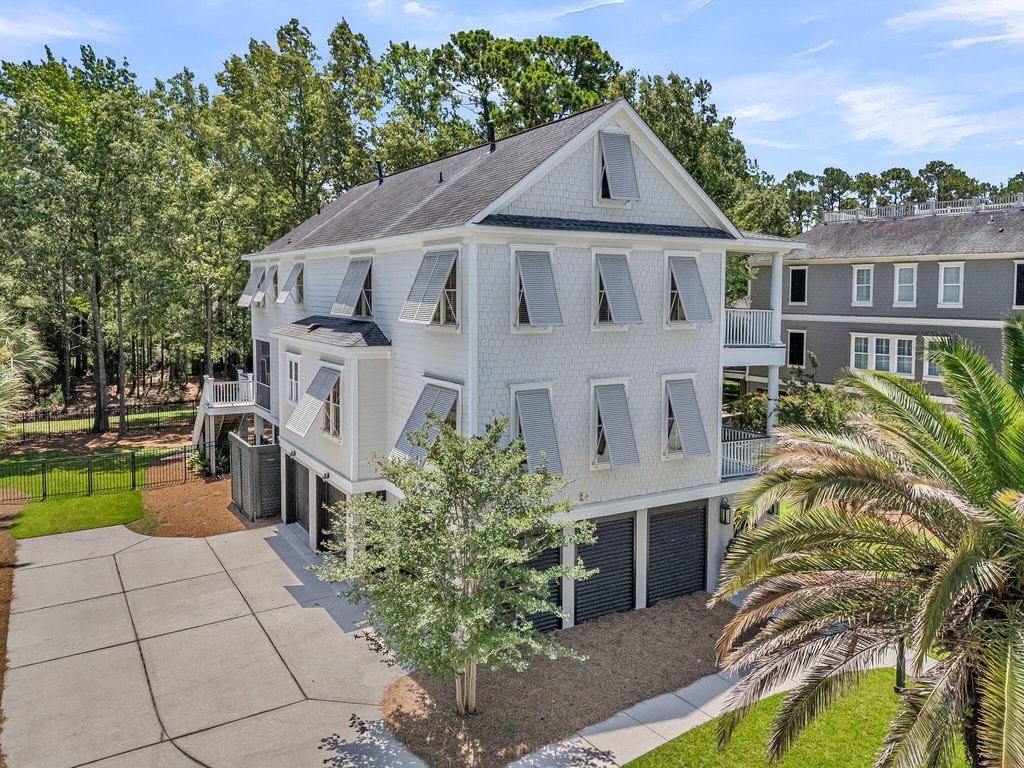 Photo of 2017 Ashburton Way, Mount Pleasant, SC 29466 (MLS # 26018389)