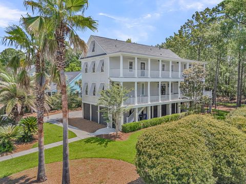 Photo of 2017 Ashburton Way, Mount Pleasant, SC 29466 (MLS # 26018389)