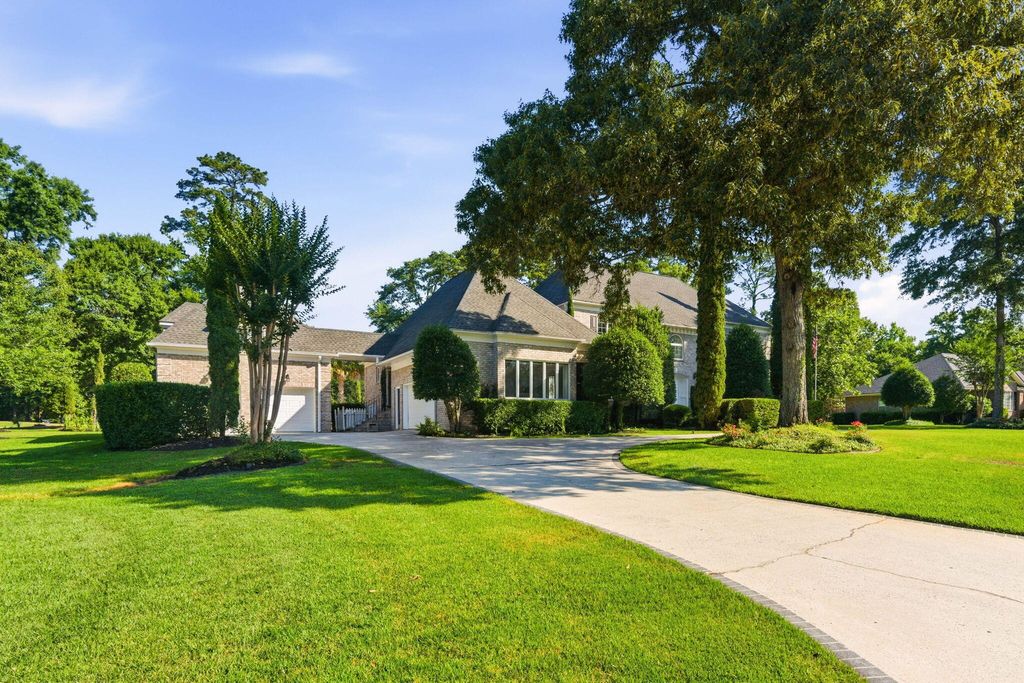 Photo of 4221 Sawgrass Drive, North Charleston, SC 29420 (MLS # 26014706)