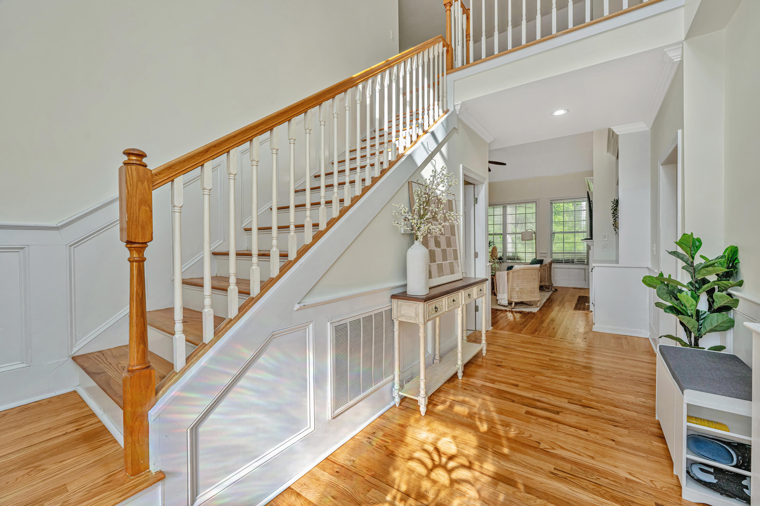8631 Woodland Walk