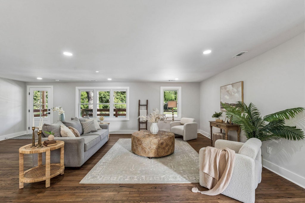 Photo of 1871 Grimball Road, Charleston, SC 29412 (MLS # 26025098)
