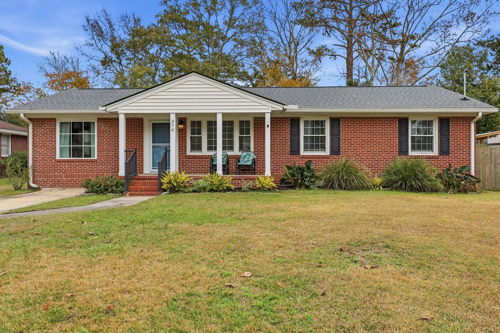 Photo of 376 Hoff Avenue, Charleston, SC 29407 (MLS # 25032726)