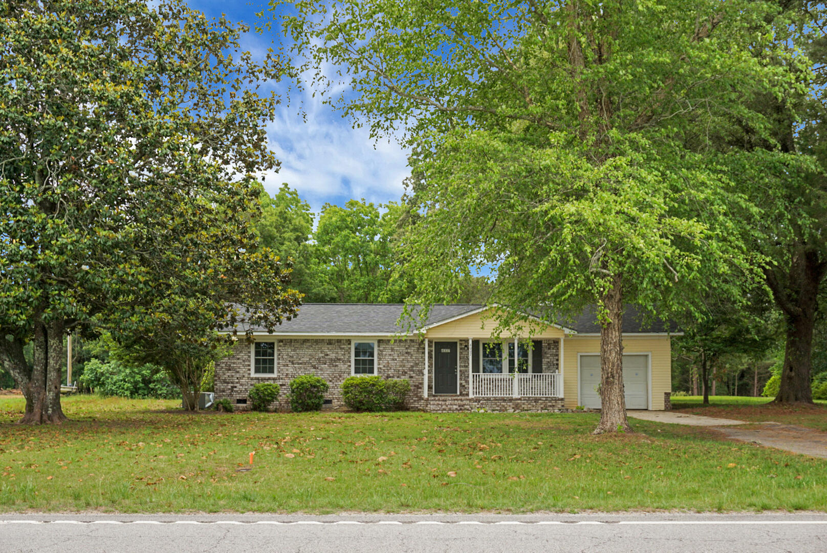 4007 N Highway 17a