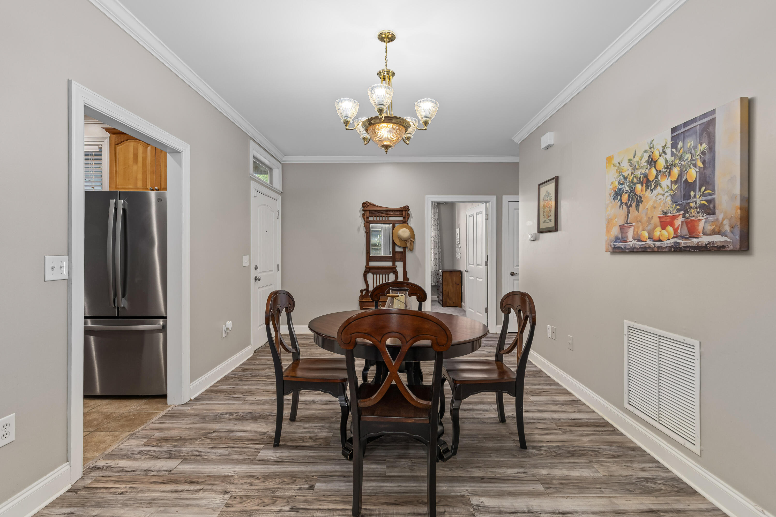 5548 Colonial Chatsworth Circle