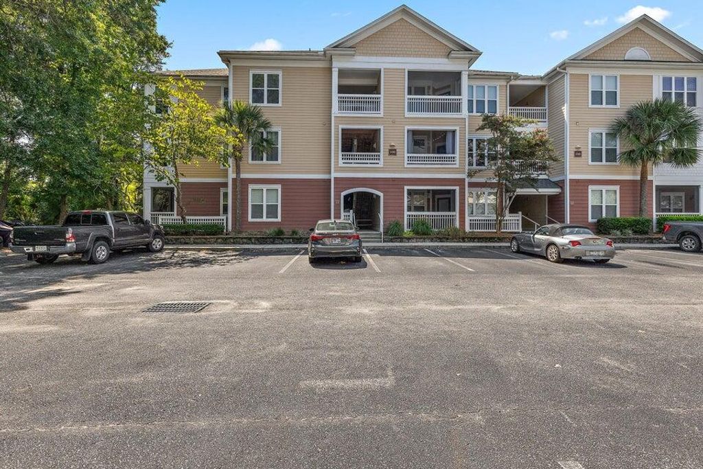Photo of 100 Bucksley Lane #306, Charleston, SC 29492 (MLS # 25024396)