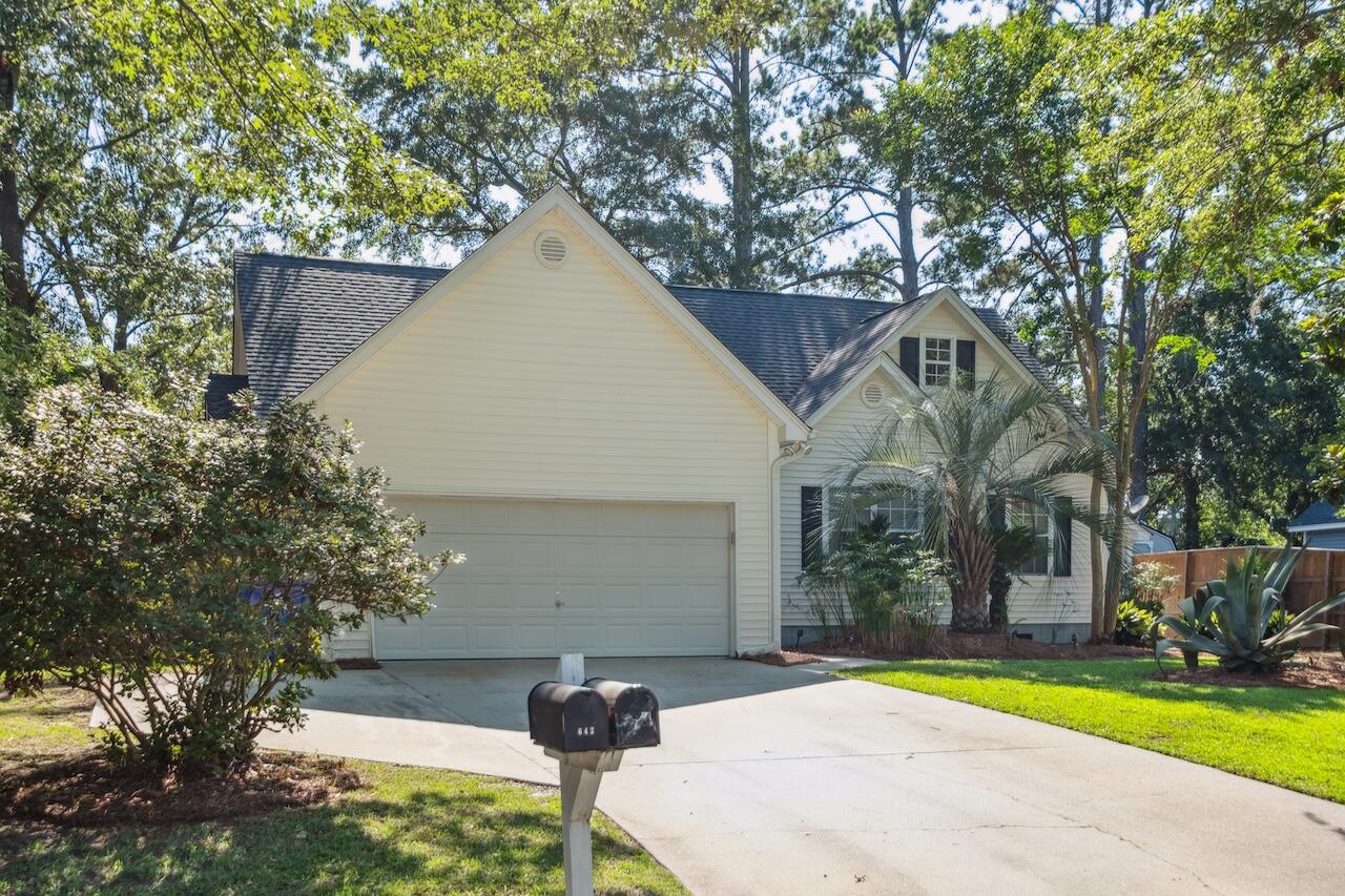 642 Bridlewood Lane