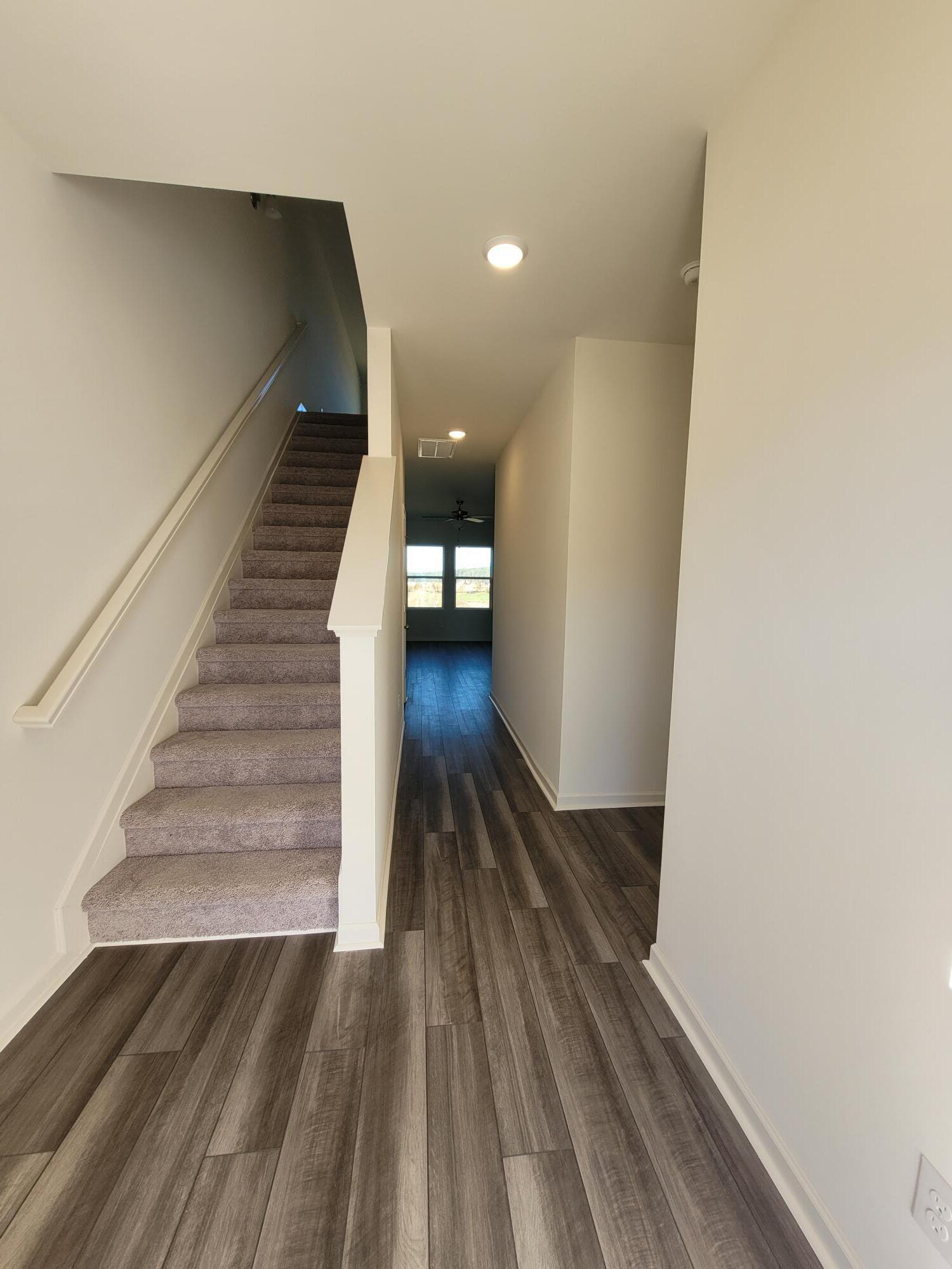 1245 Carriage Wood Circle