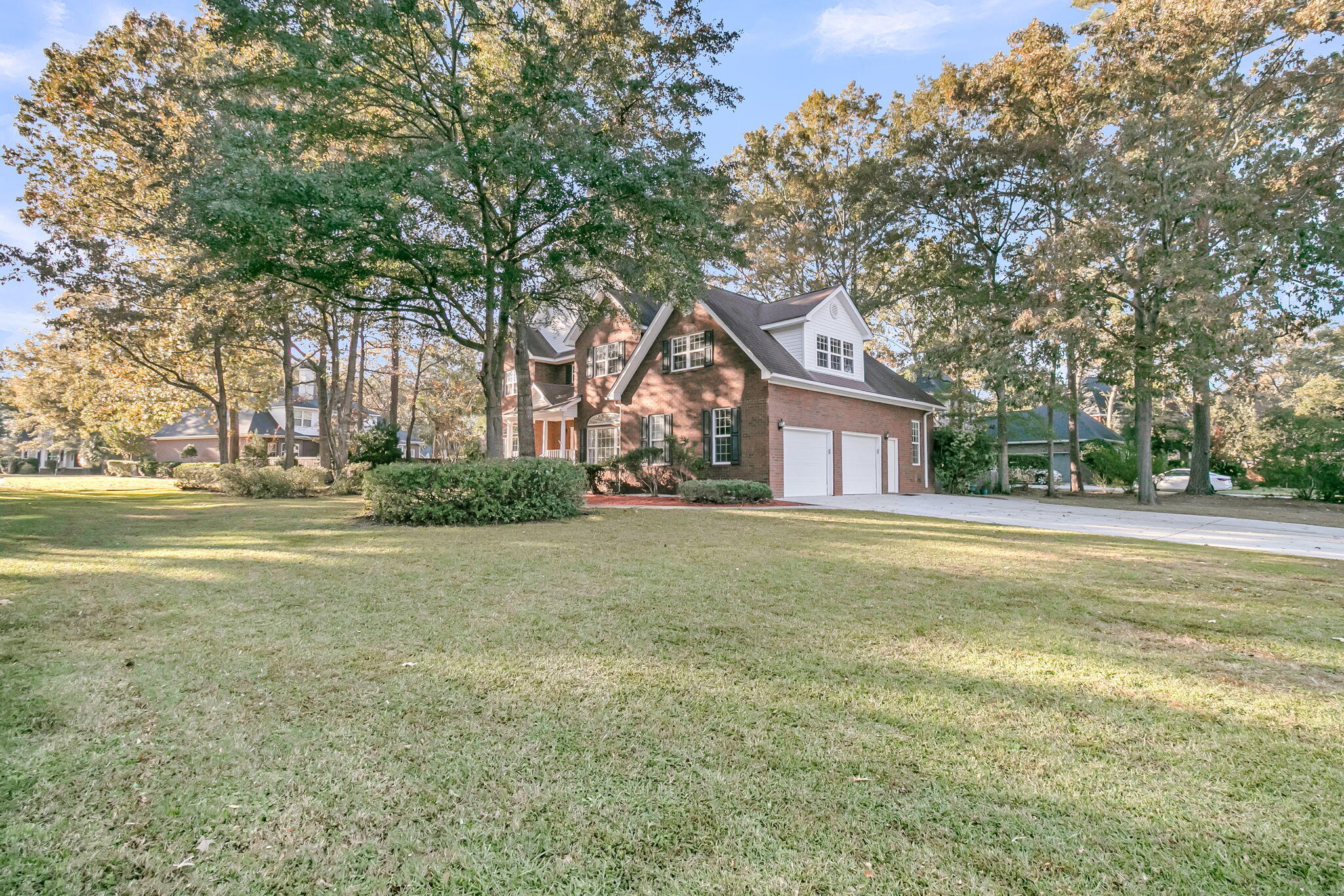 4201 Meadowbrook Court