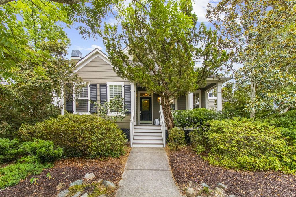 Photo of 135 Brady Street, Charleston, SC 29492 (MLS # 26015882)