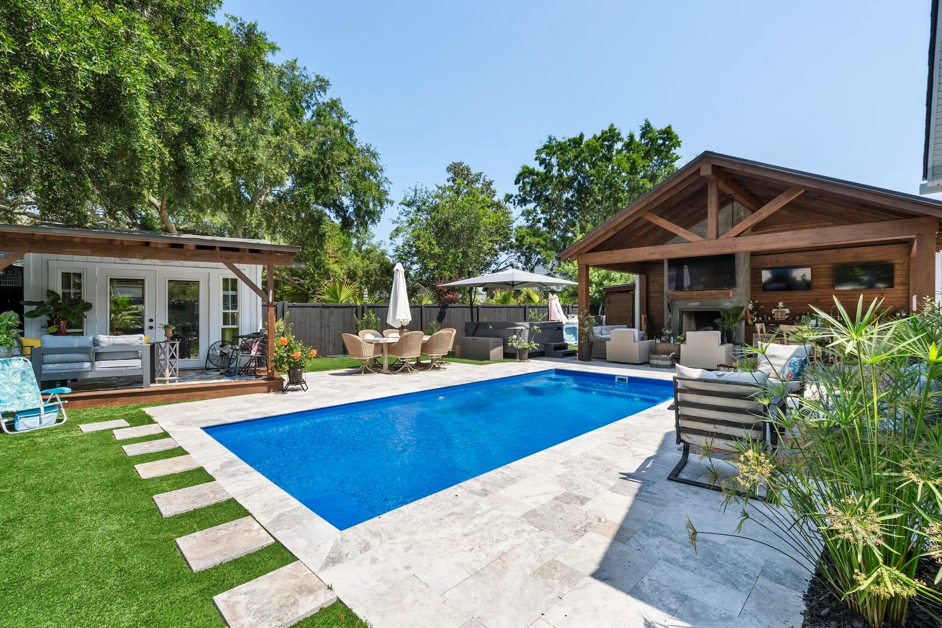 1123 Garland Road