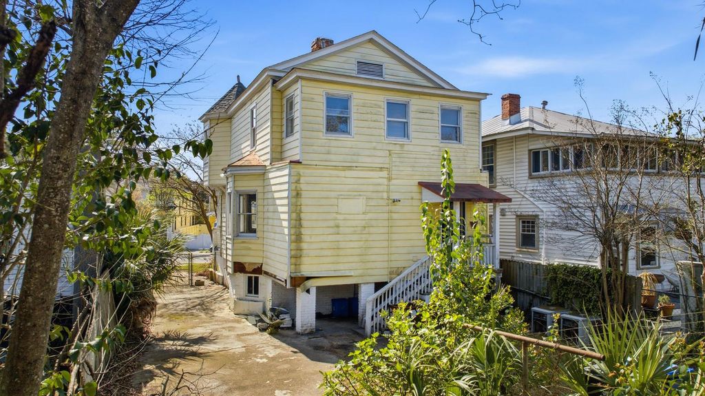 Photo of 1130 King Street, Charleston, SC 29403 (MLS # 26008068)