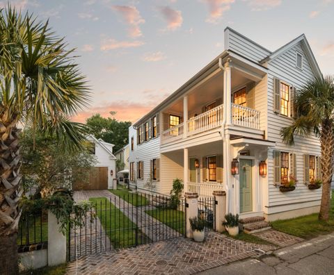 Photo of 31 Rose Lane, Charleston, SC 29403 (MLS # 25022407)