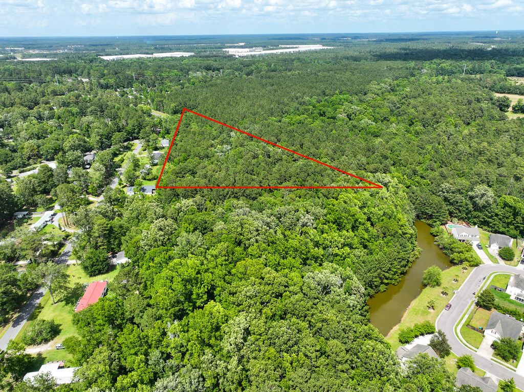 Photo of 0 Lawrence Drive, Summerville, SC 29483 (MLS # 22014221)