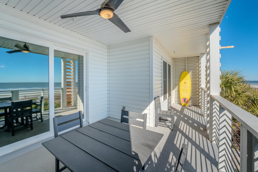 Photo of 115 E Arctic Avenue #1b, Folly Beach, SC 29439 (MLS # 26024759)