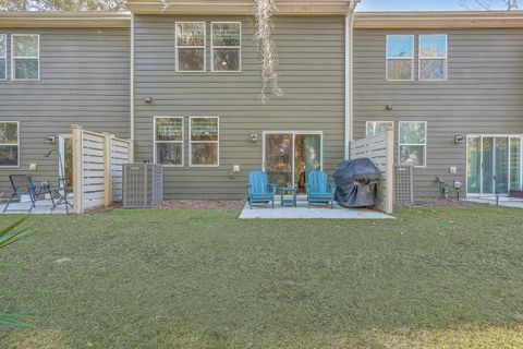 A home in North Charleston