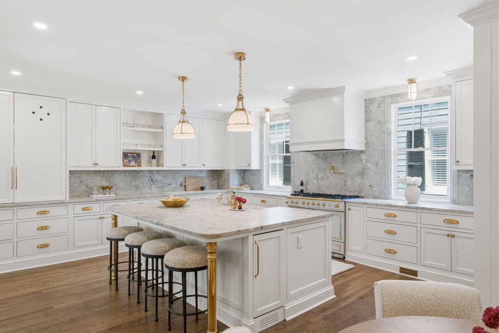 Photo of 35 Gibbes Street, Charleston, SC 29401 (MLS # 26018501)