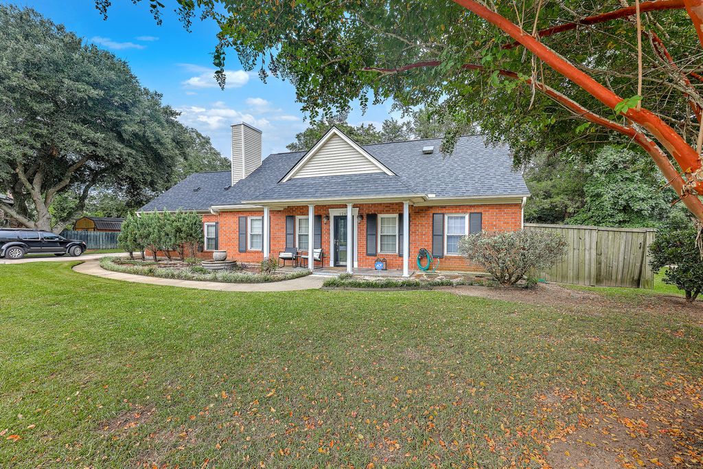Photo of 1267 Wespanee Place Court, Charleston, SC 29407 (MLS # 26009395)