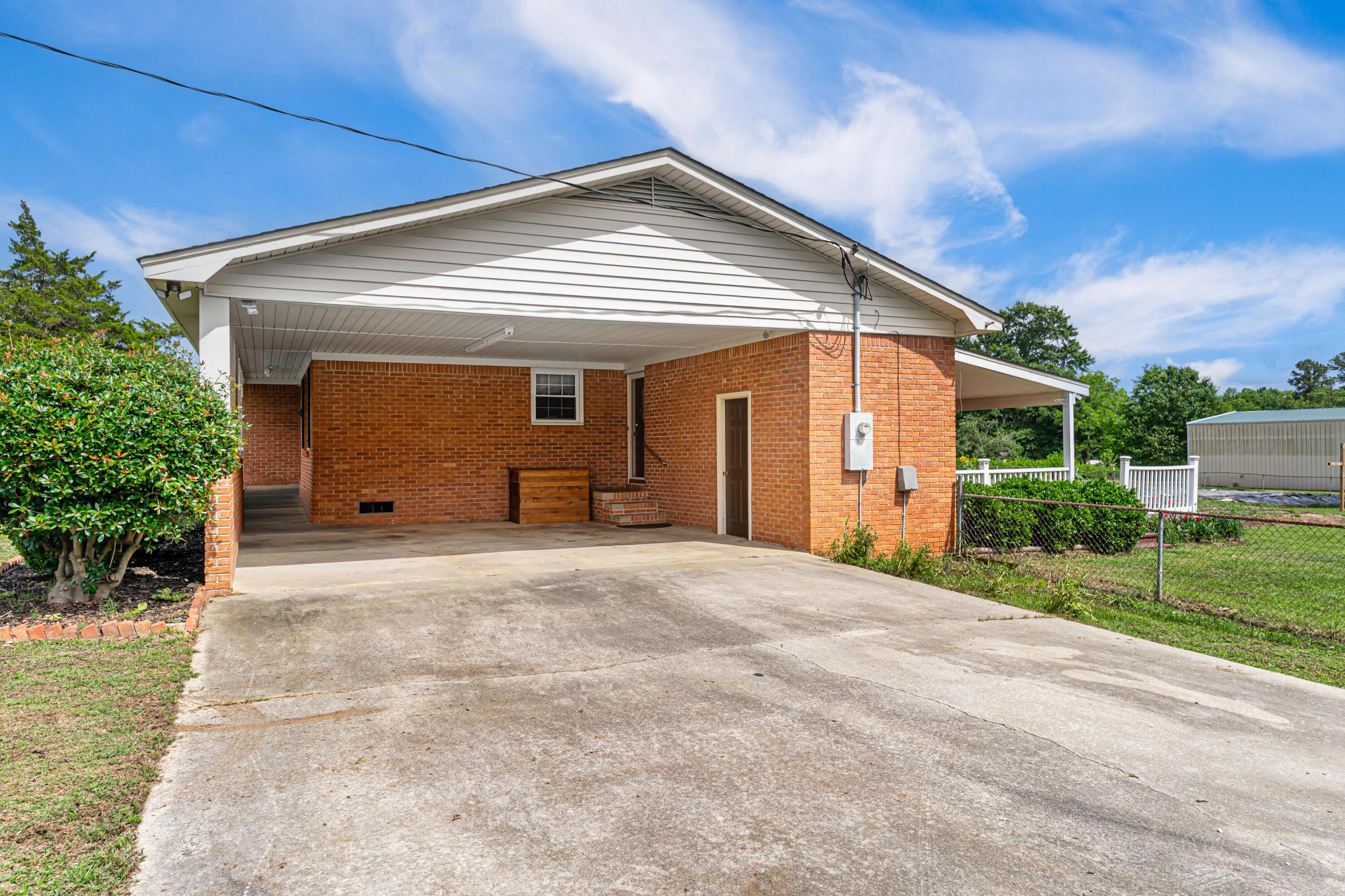 1433 Neeses Highway