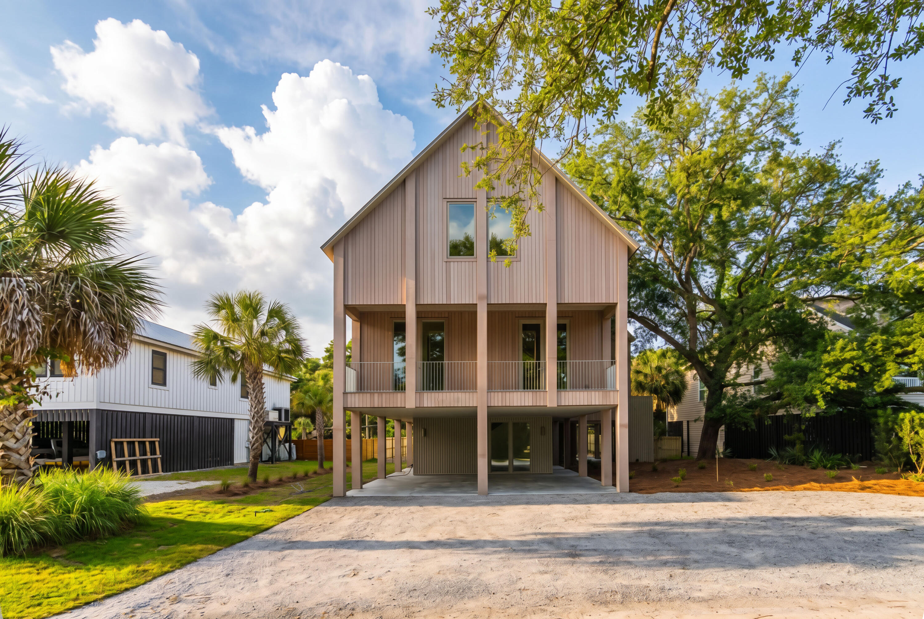 3102 Fort Street