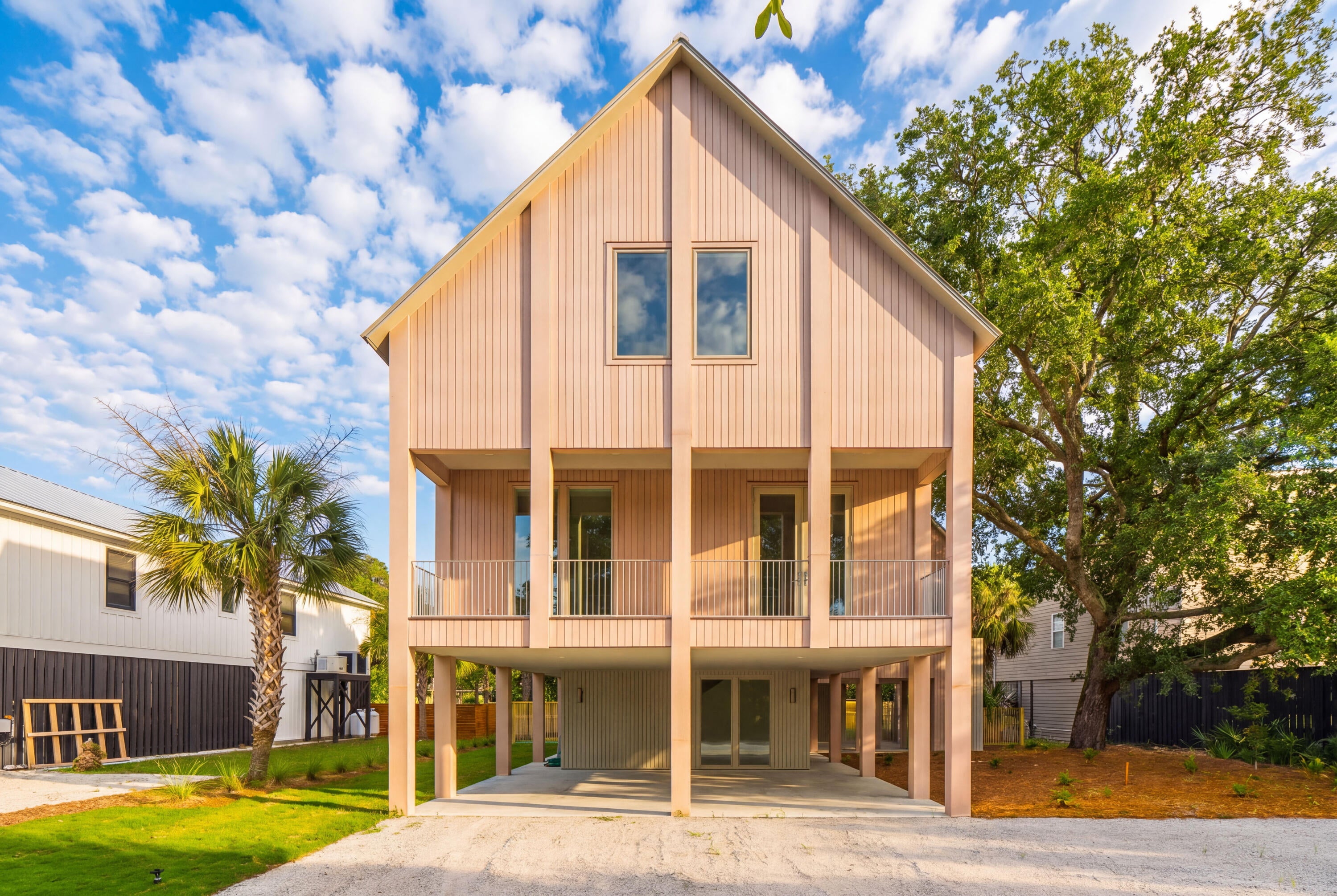 3102 Fort Street