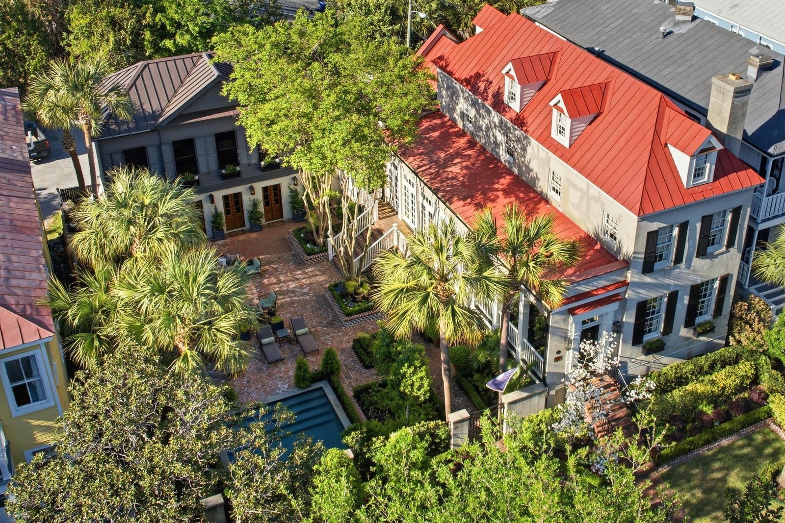 140 Queen Street