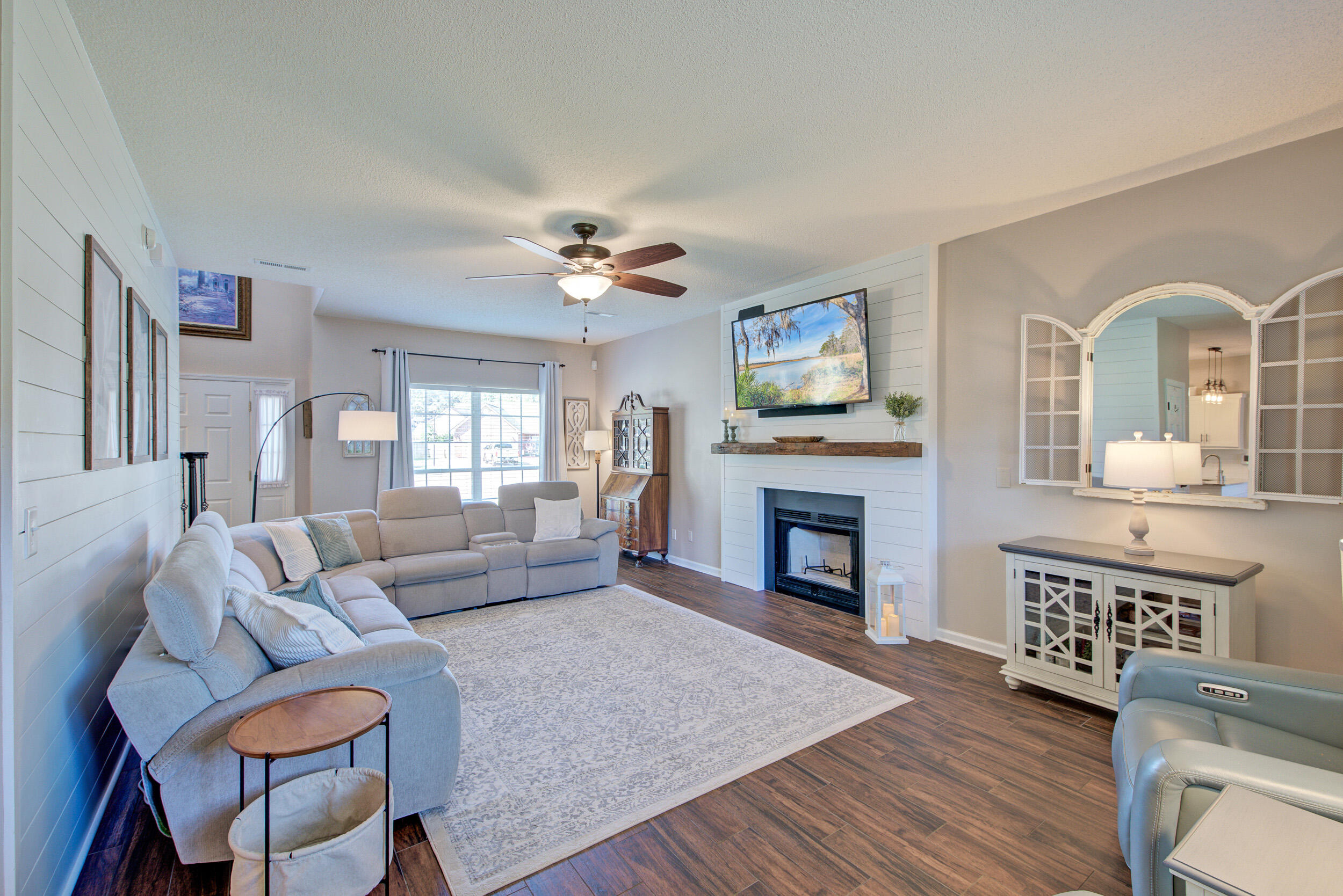 106 Maplewood Court
