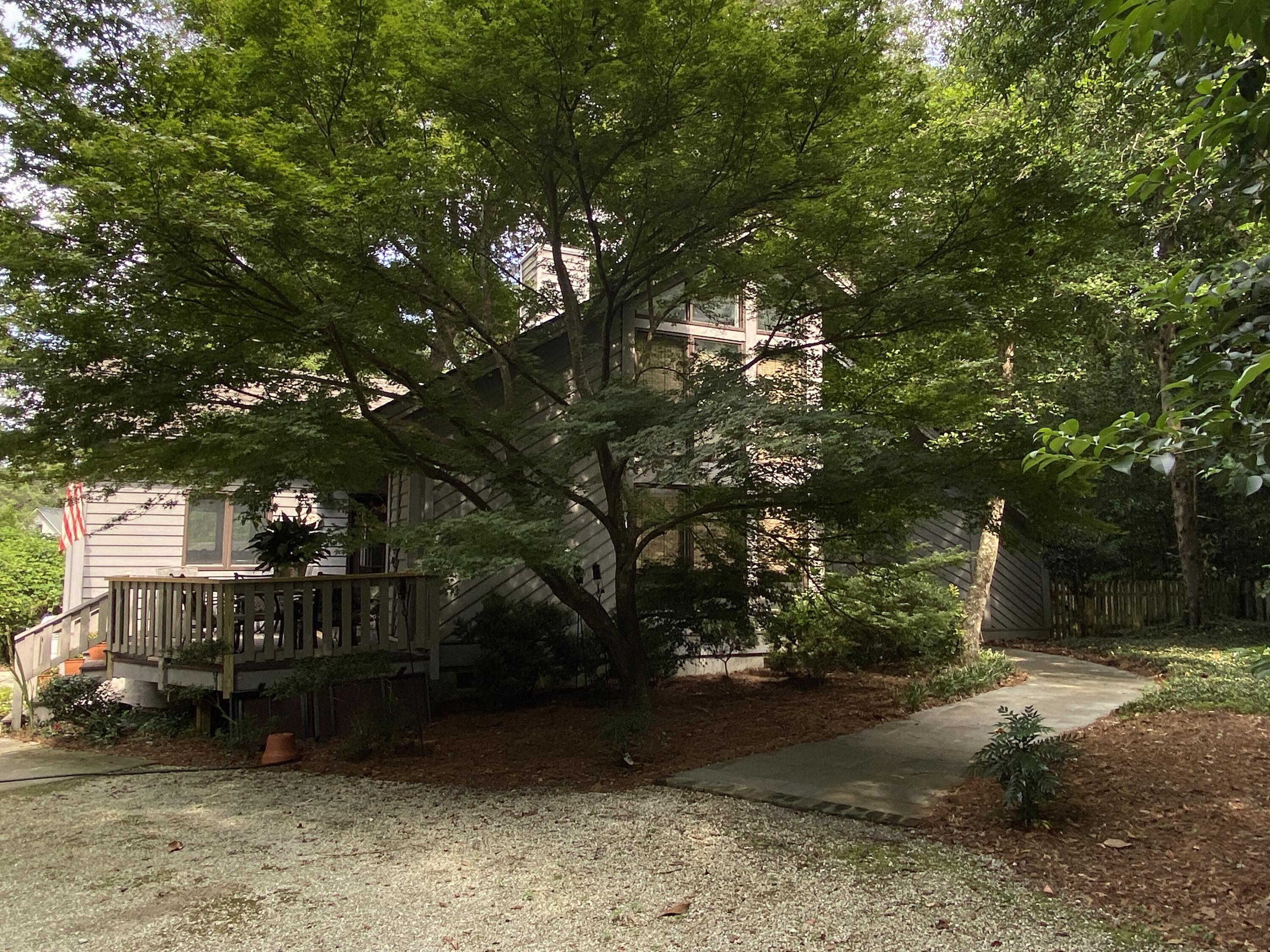 523 W Carolina Avenue