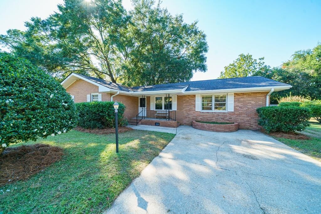 Photo of 779 Dills Bluff Road, Charleston, SC 29412 (MLS # 25030036)