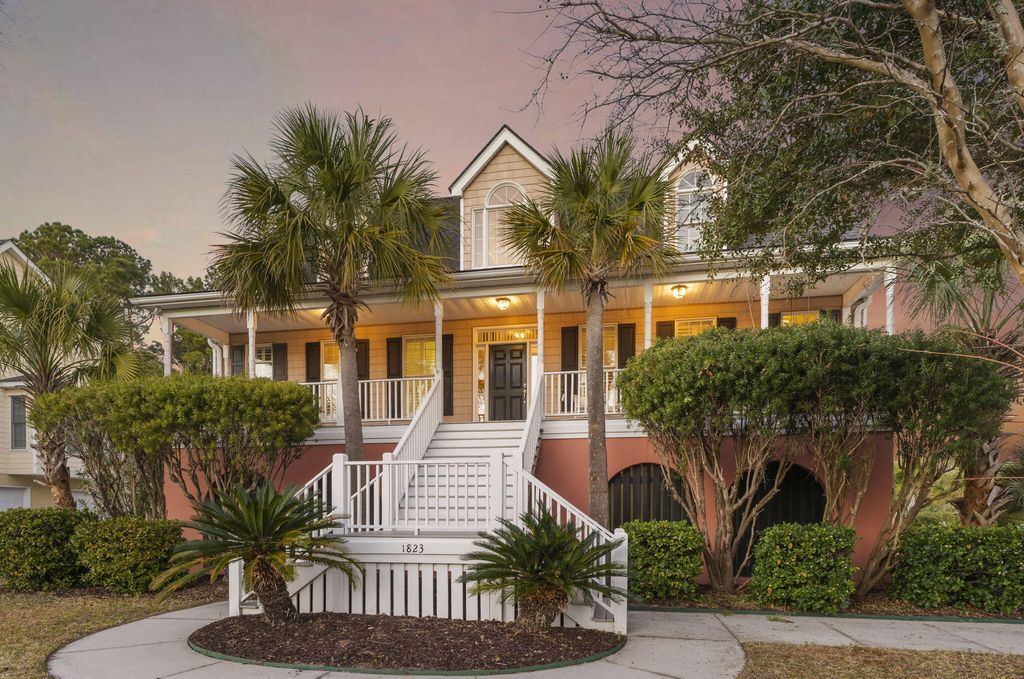 Photo of 1823 Delacourt Avenue, Mount Pleasant, SC 29466 (MLS # 26001888)