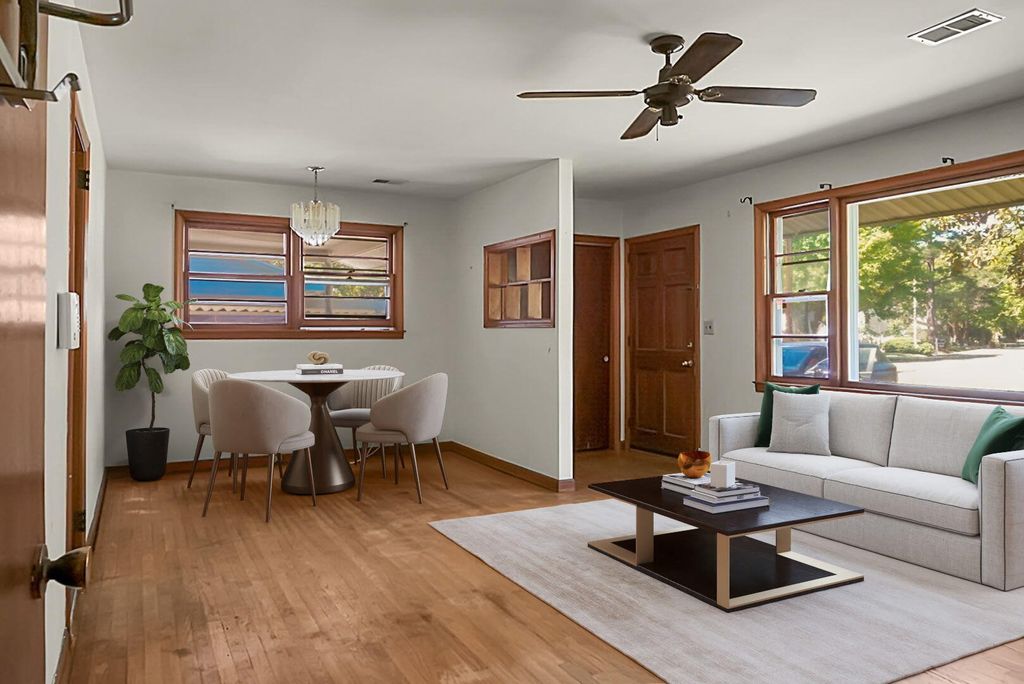 Photo of 109 N Hampton Street, Summerville, SC 29483 (MLS # 26010432)