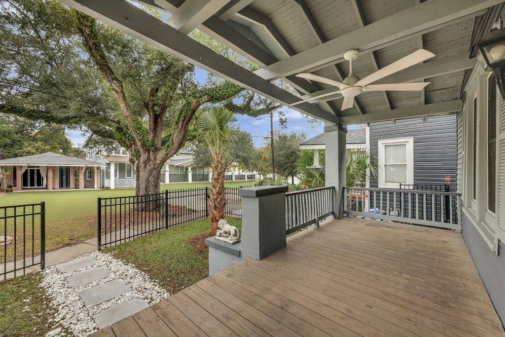 Photo of 15 Poplar Street, Charleston, SC 29403 (MLS # 25032716)