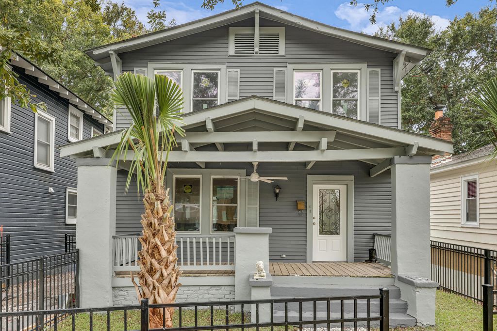 Photo of 15 Poplar Street, Charleston, SC 29403 (MLS # 25032716)