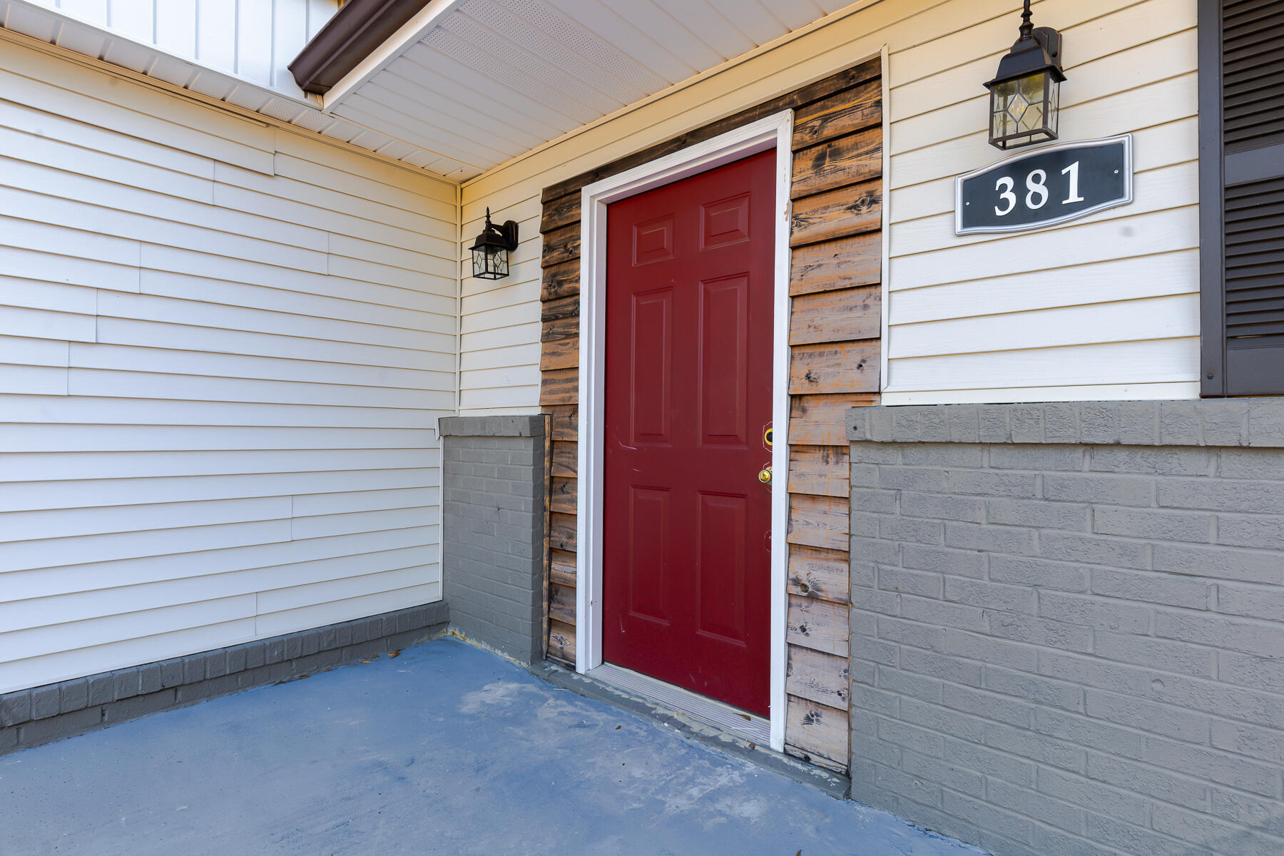 381 Fountain Lake Drive