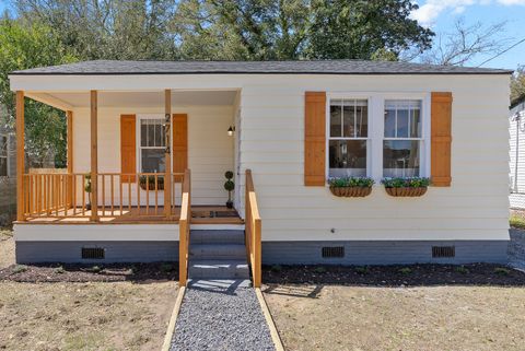 MLS: 25006485