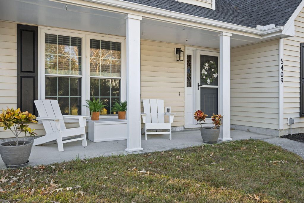 Photo of 5409 Ansley Trail, North Charleston, SC 29418 (MLS # 25030730)