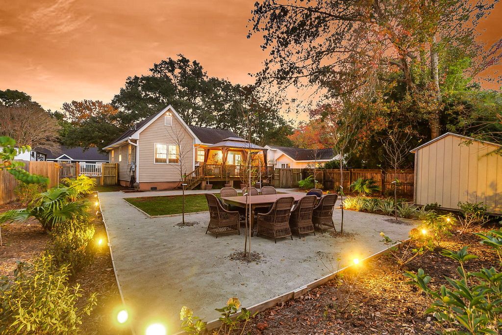 Photo of 10 Tovey Road, Charleston, SC 29407 (MLS # 25031339)